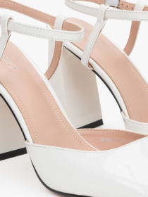 Босоніжки Estro модель 982-91-02-402 Фото