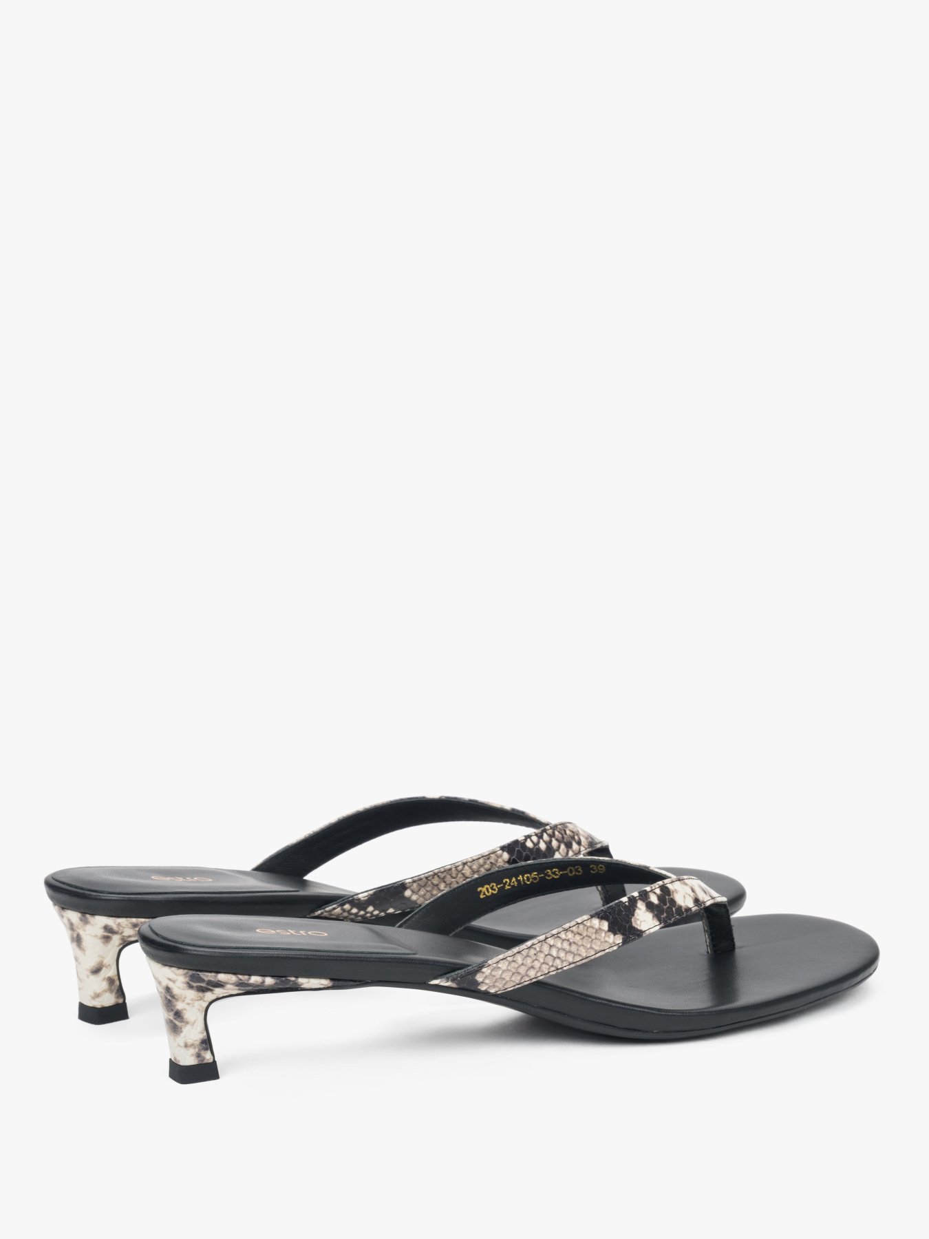 Шльопанці ESTRO 203-24105-33-03-1066, колір білий модель 203-24105-33-03-1066 Фото