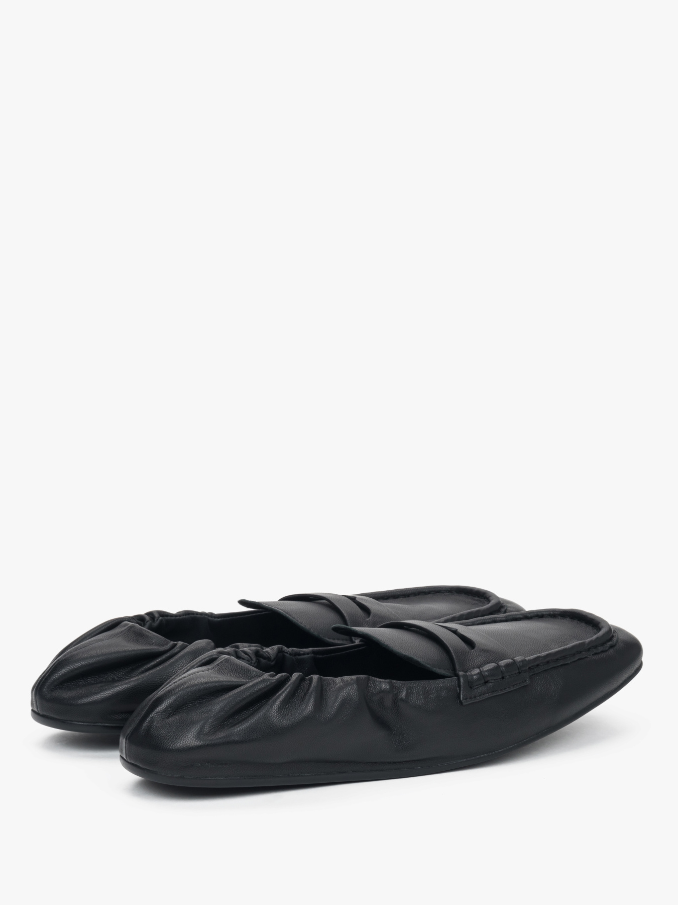 Мокасини ESTRO 258-20-01-101, колір чорний модель 258-20-01-101 Фото