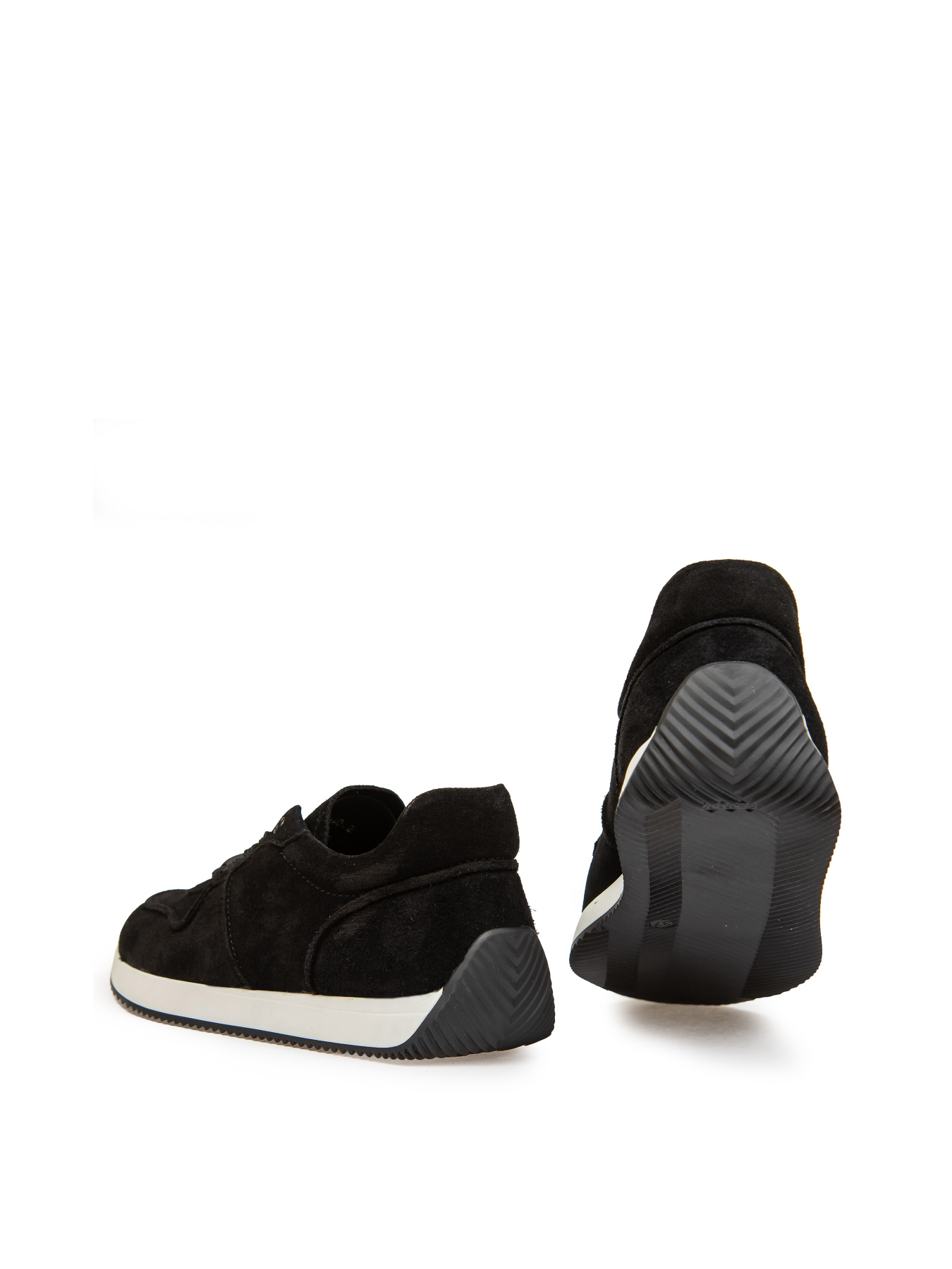 Женские кроссовки модель 1175857 Фото