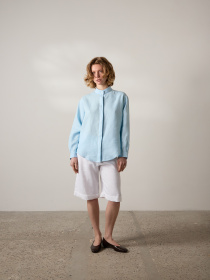 Лляна сорочка прямого крою з коміром-стійкою та довгим рукавом в блакитному кольорі модель SCLSSCLS-013 Лляна сорочка прямого крою з коміром-стійкою та довгим рукавом в блакитному кольорі модель SCLSSCLS-013 Фото