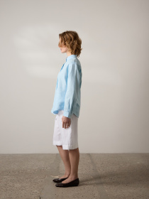 Лляна сорочка прямого крою з коміром-стійкою та довгим рукавом в блакитному кольорі модель SCLSSCLS-013 Лляна сорочка прямого крою з коміром-стійкою та довгим рукавом в блакитному кольорі модель SCLSSCLS-013 Фото