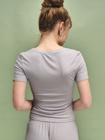 Футболка женская №1932 модель 4128 Футболка женская №1932 модель 4128 Фото