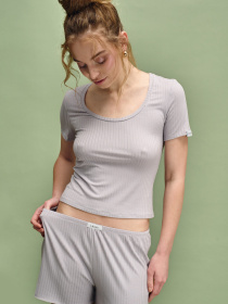 Футболка женская №1932 модель 4128 Футболка женская №1932 модель 4128 Фото