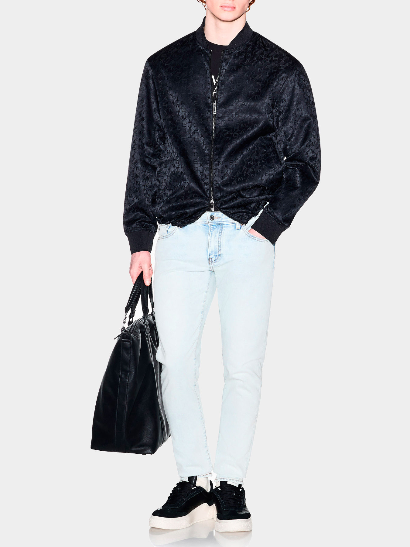 Куртки и дубленки Armani Exchange модель XM002239-AF22864-UB101 Фото