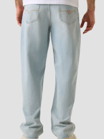 Чоловічі блакитні джинси модель M6RA0P.D6772;R4ML Чоловічі блакитні джинси модель M6RA0P.D6772;R4ML Фото