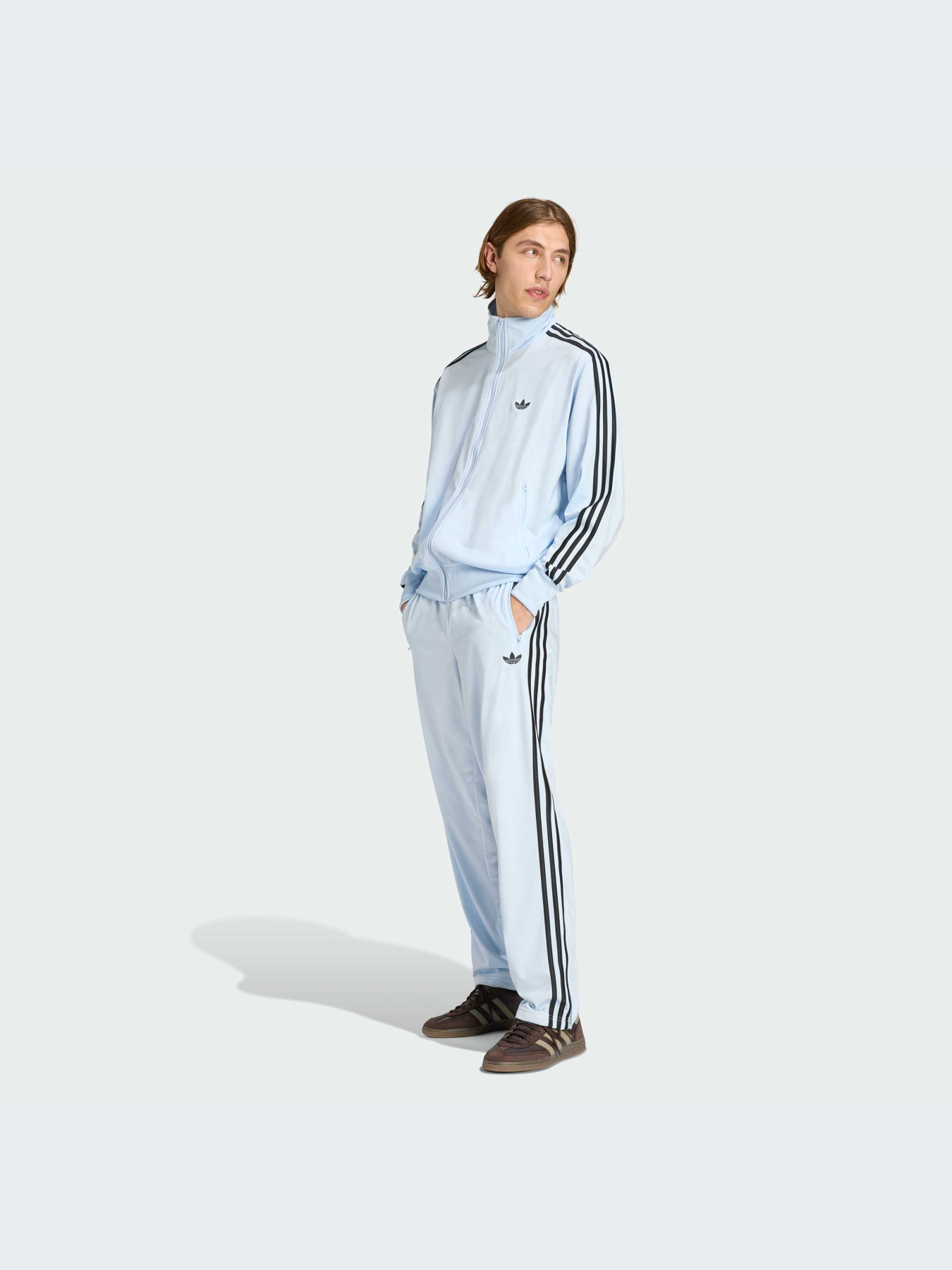 Брюки Adidas Adicolor модель KC8010-KZ Брюки Adidas Adicolor модель KC8010-KZ Фото