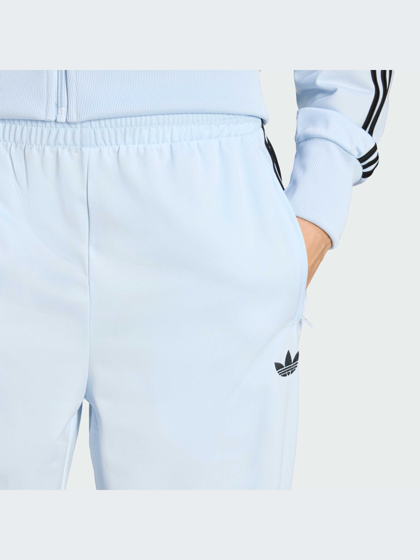 Брюки Adidas Adicolor модель KC8010-KZ Брюки Adidas Adicolor модель KC8010-KZ Фото
