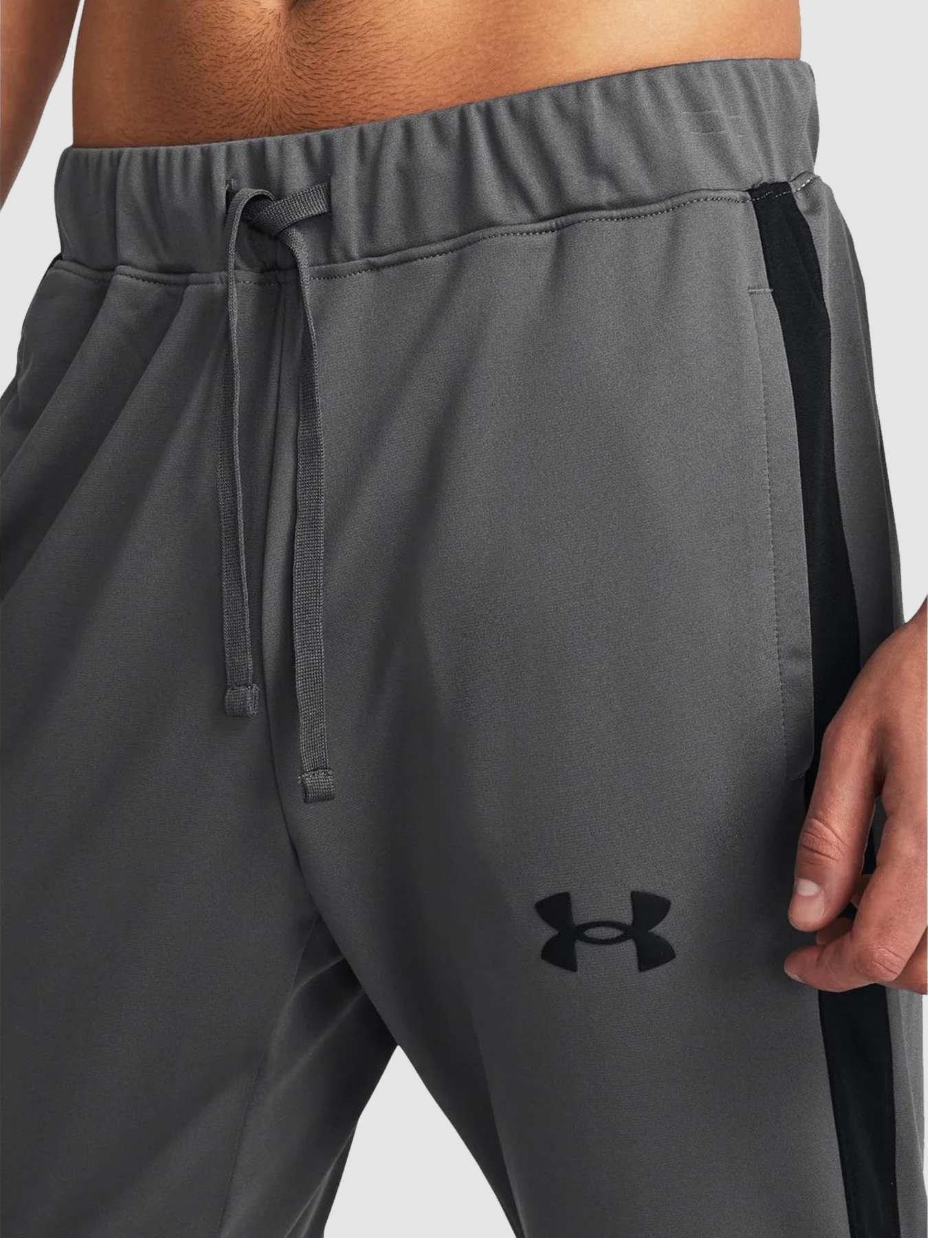 Спортивний костюм чоловічий Under Armour Emea Track Grey (1357139-025) модель 1357139-025 Фото