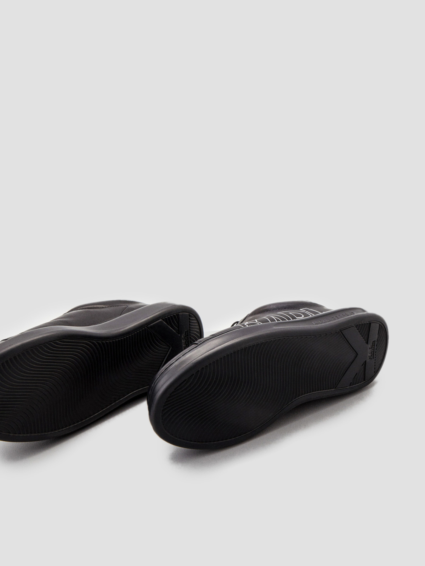 Мужские черные кожаные сникерcы модель 500470.855091;990 Фото