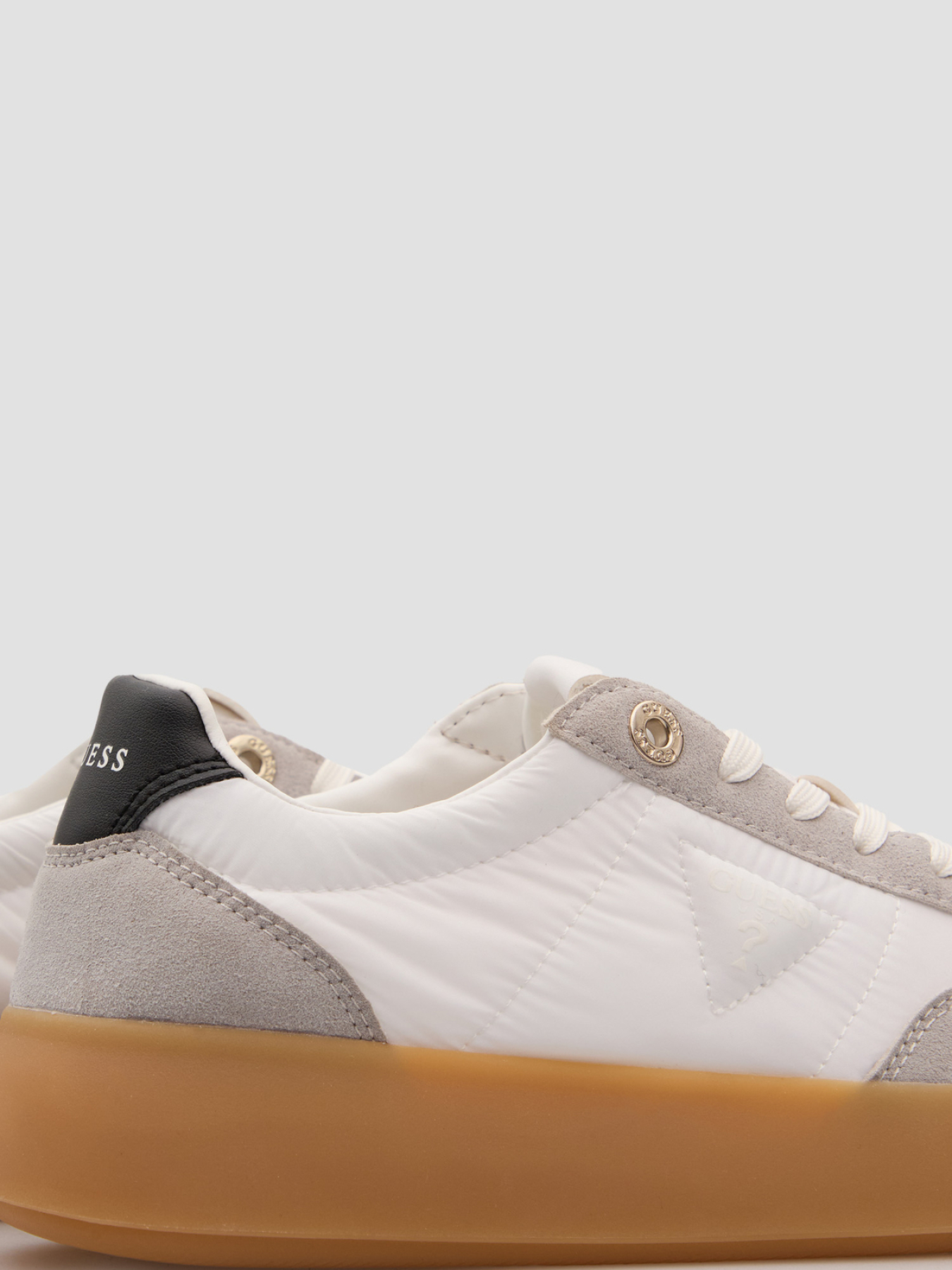 Кеди низькі GUESS модель FLPPAR.FAB12;WHIGR Кеди низькі GUESS модель FLPPAR.FAB12;WHIGR Фото