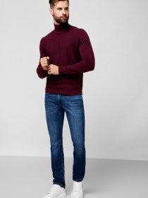 Чоловічі темно-сині джинси модель 500899.265840;670 Фото