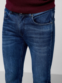 Чоловічі темно-сині джинси модель 500899.265840;670 Фото