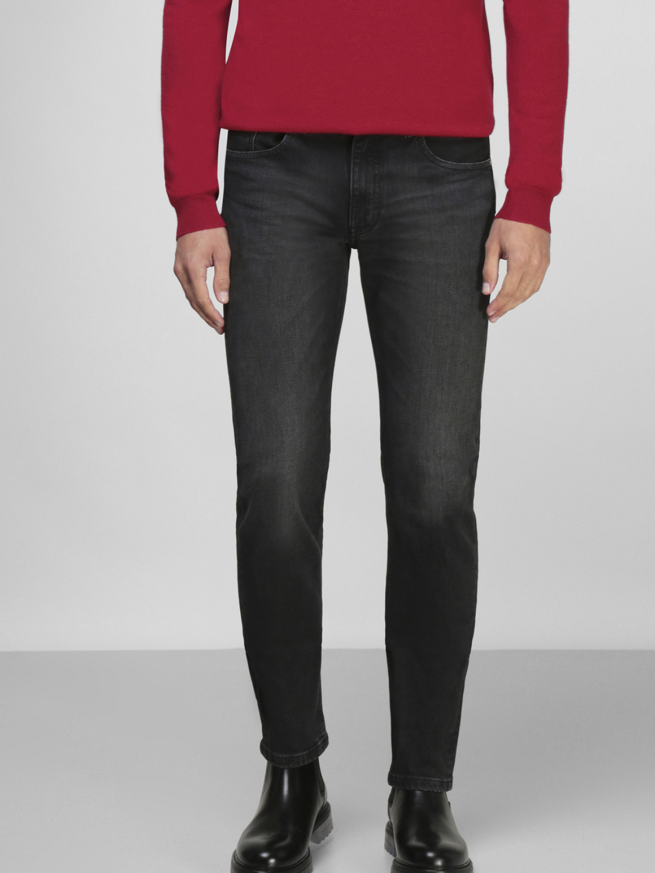 Чоловічі чорні джинси модель 500899.265840;990 Фото