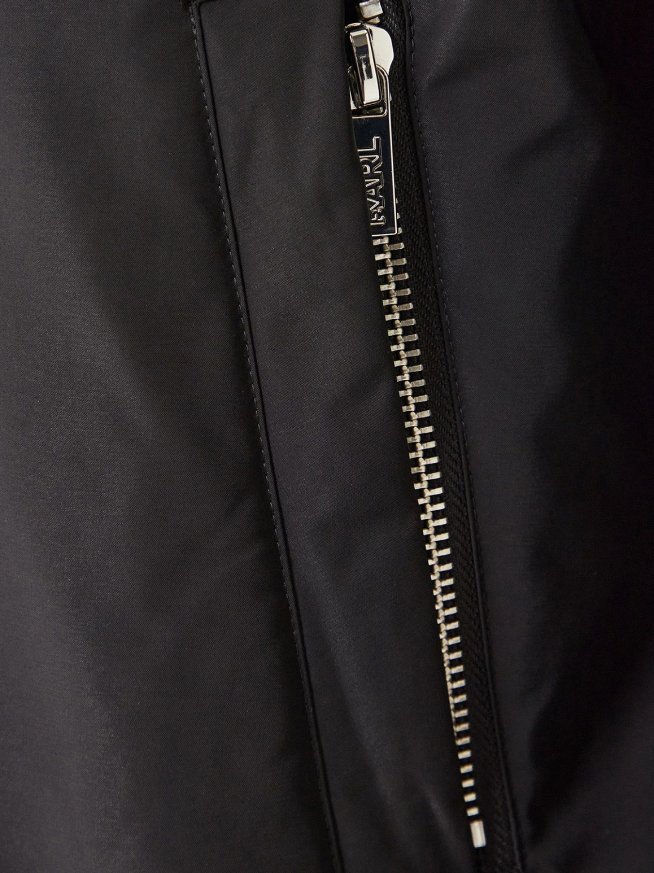 Мужская черная куртка модель 561533.505005;990 Фото