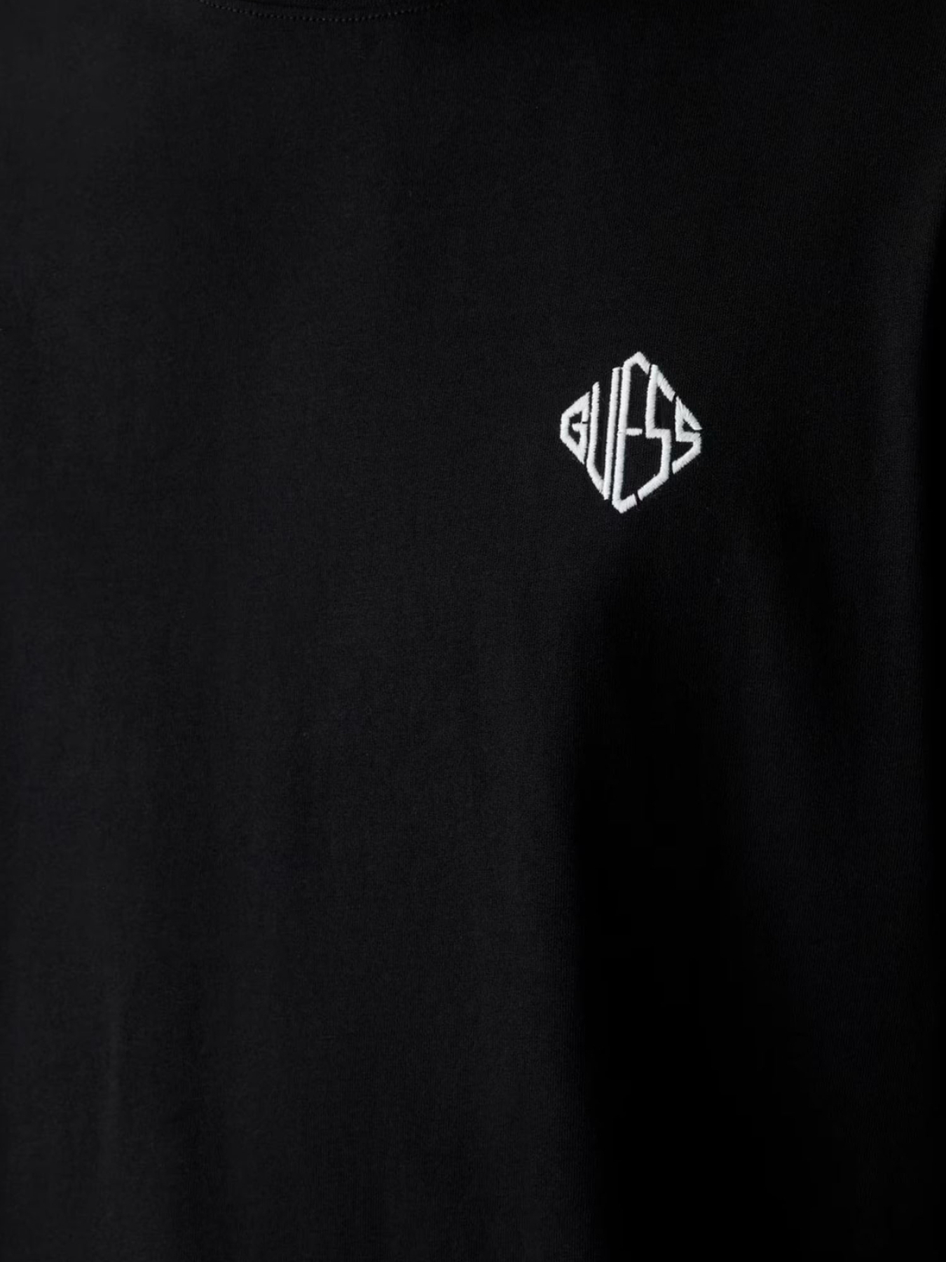 Футболка GUESS модель M6RI25.I3Z14;JBLK Футболка GUESS модель M6RI25.I3Z14;JBLK Фото