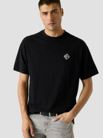 Футболка GUESS модель M6RI25.I3Z14;JBLK Футболка GUESS модель M6RI25.I3Z14;JBLK Фото