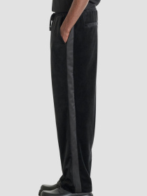 Мужские черные вельветовые спортивные брюки модель MMFP00418.FA150228;9000 Мужские черные вельветовые спортивные брюки модель MMFP00418.FA150228;9000 Фото