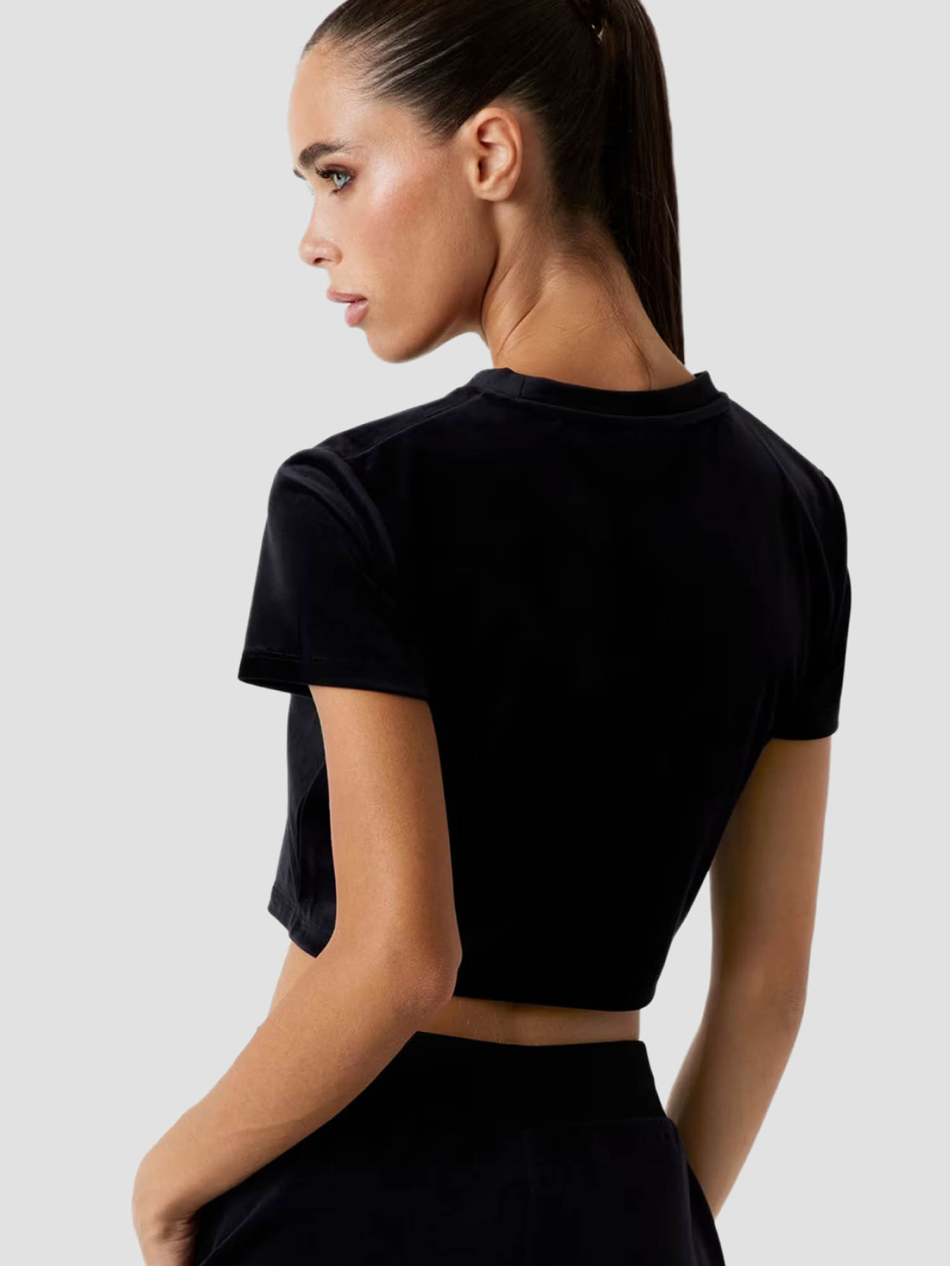 Топ GUESS модель V3BI01.K0232;JBLK Фото