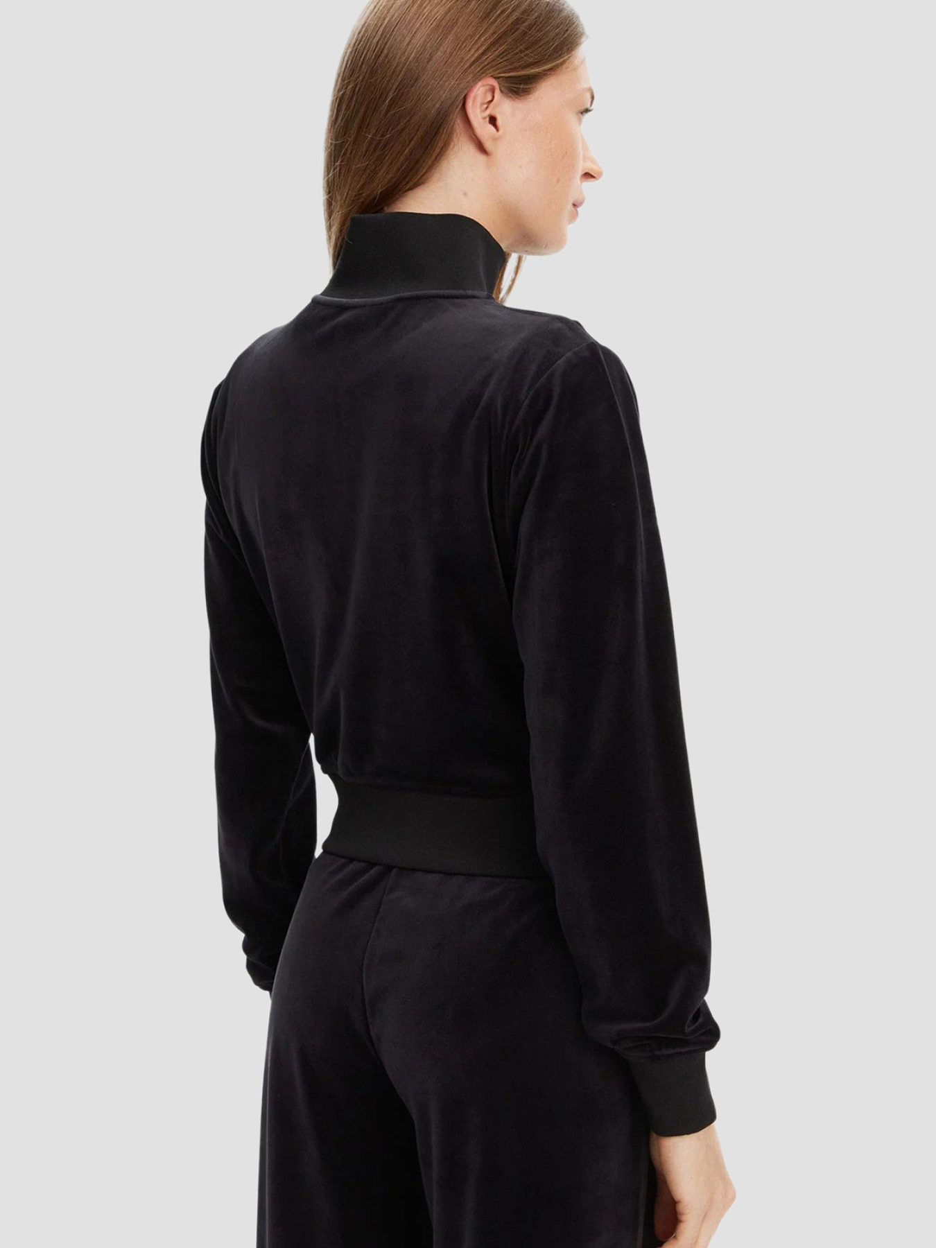 Кофта GUESS модель V3BQ22.K0232;JBLK Кофта GUESS модель V3BQ22.K0232;JBLK Фото