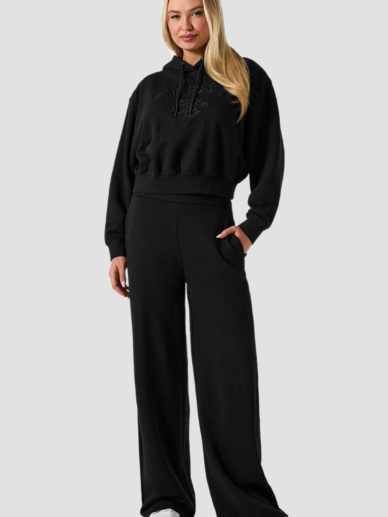 Штаны спортивные GUESS модель V6RB03.KD761;JBLK Штаны спортивные GUESS модель V6RB03.KD761;JBLK Фото