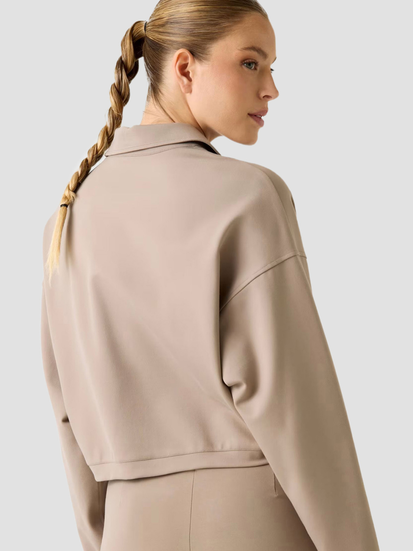 Спортивна кофта GUESS модель V6RQ17.KD822;G1O3 Фото