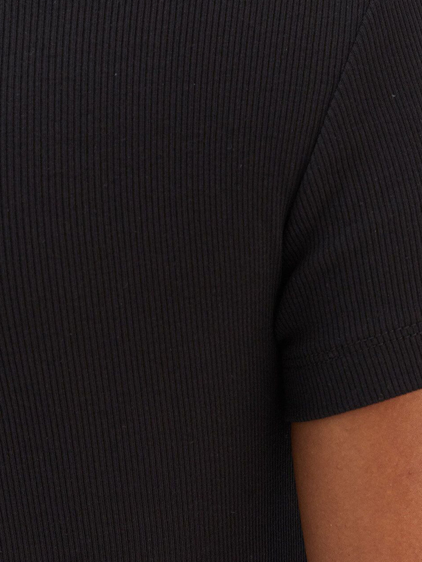 Футболка GUESS модель W6RI22.KA0H1;JBLK Фото