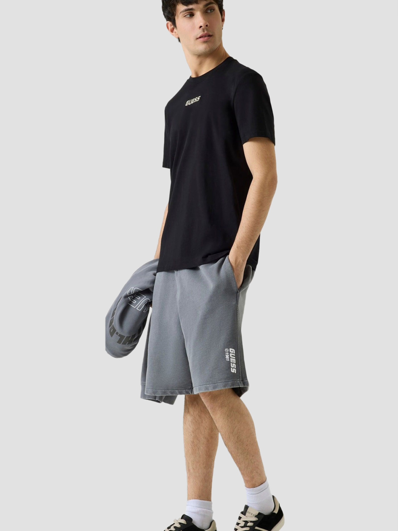 Футболка GUESS модель Z6RI00.I3Z14;JBLK Футболка GUESS модель Z6RI00.I3Z14;JBLK Фото