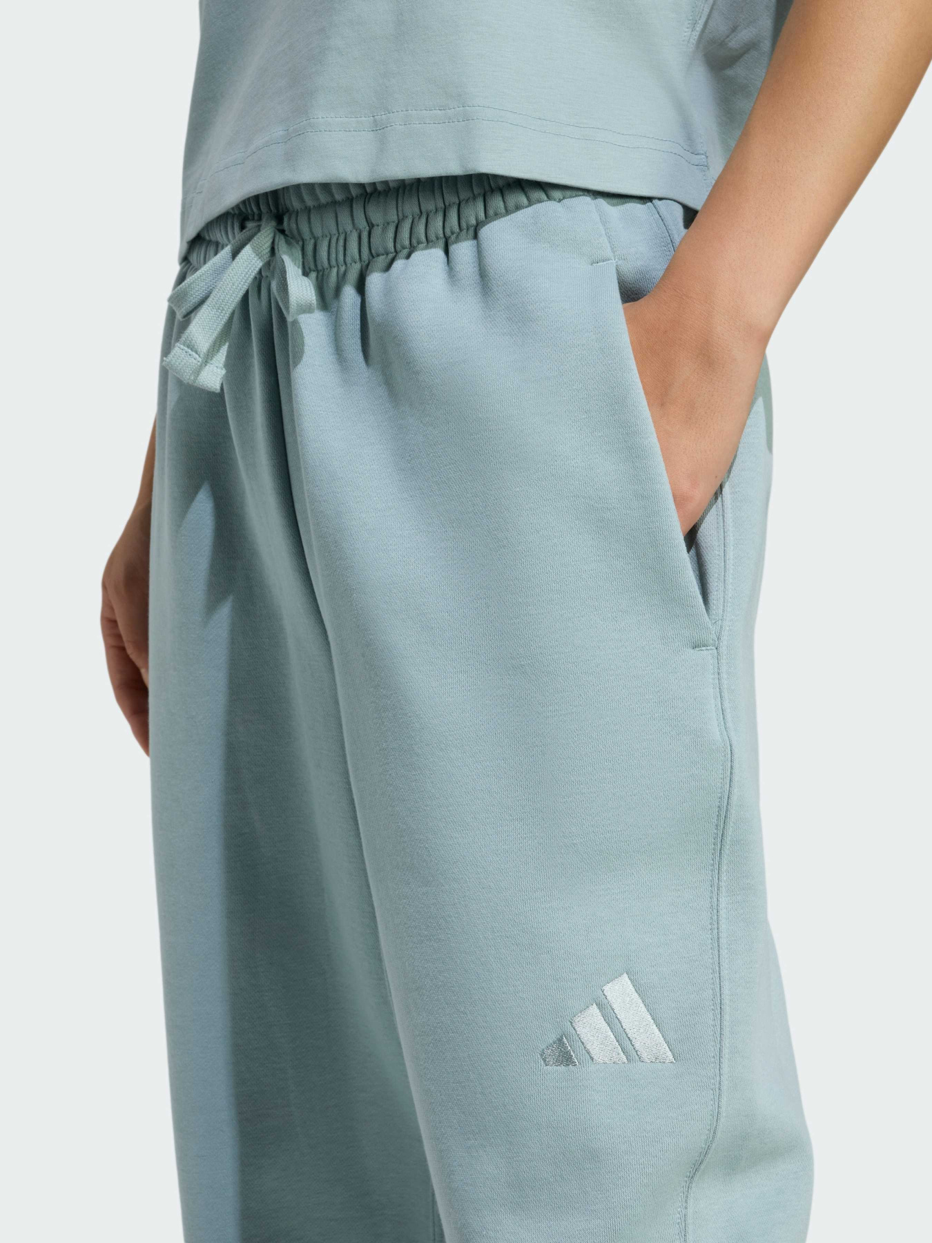 Джогери Adidas модель JY7769 Джогери Adidas модель JY7769 Фото