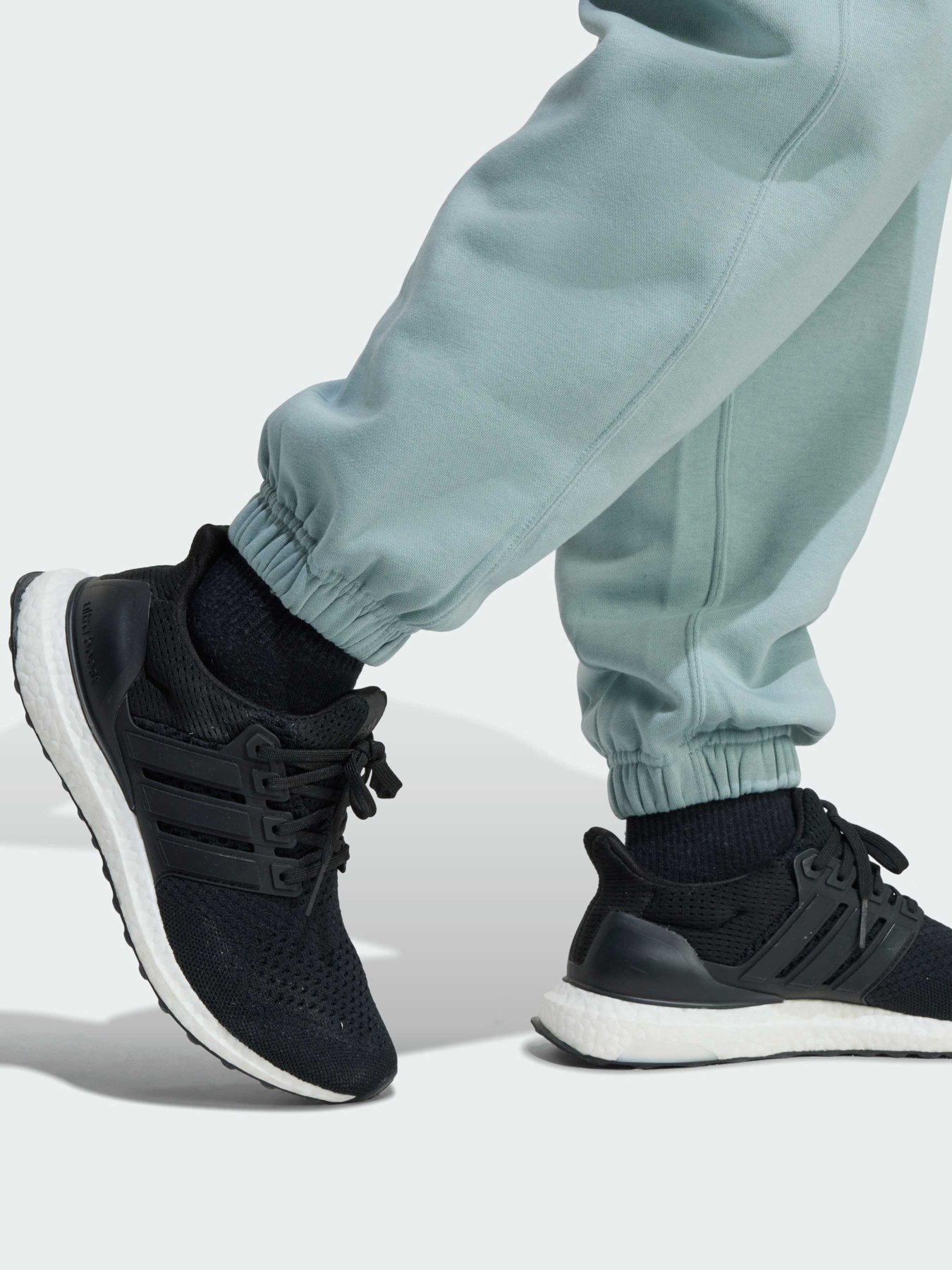 Джогери Adidas модель JY7769 Джогери Adidas модель JY7769 Фото