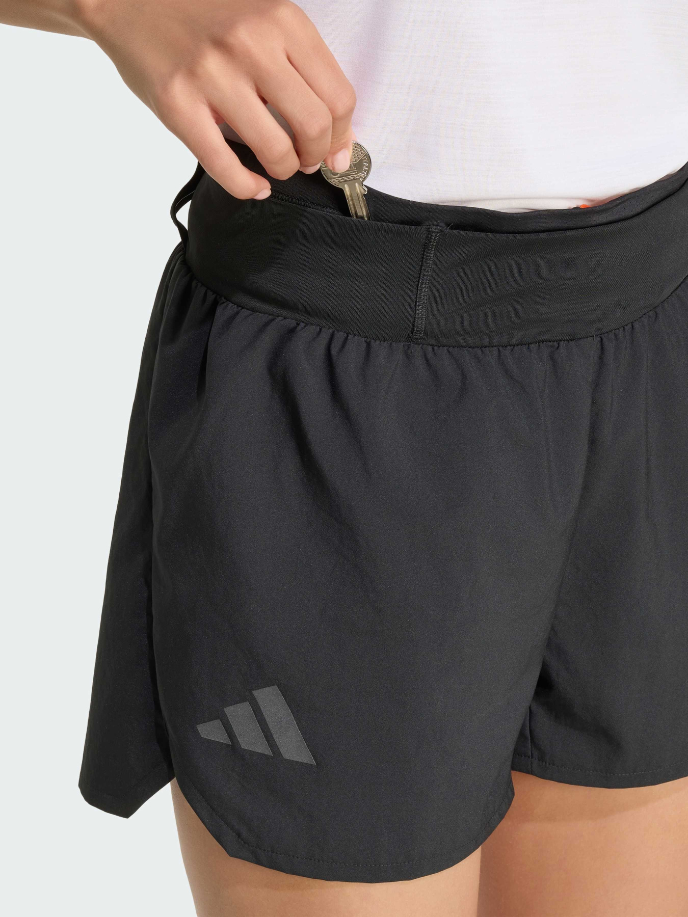 Спортивні шорти Adidas Terrex модель KE5018 Фото