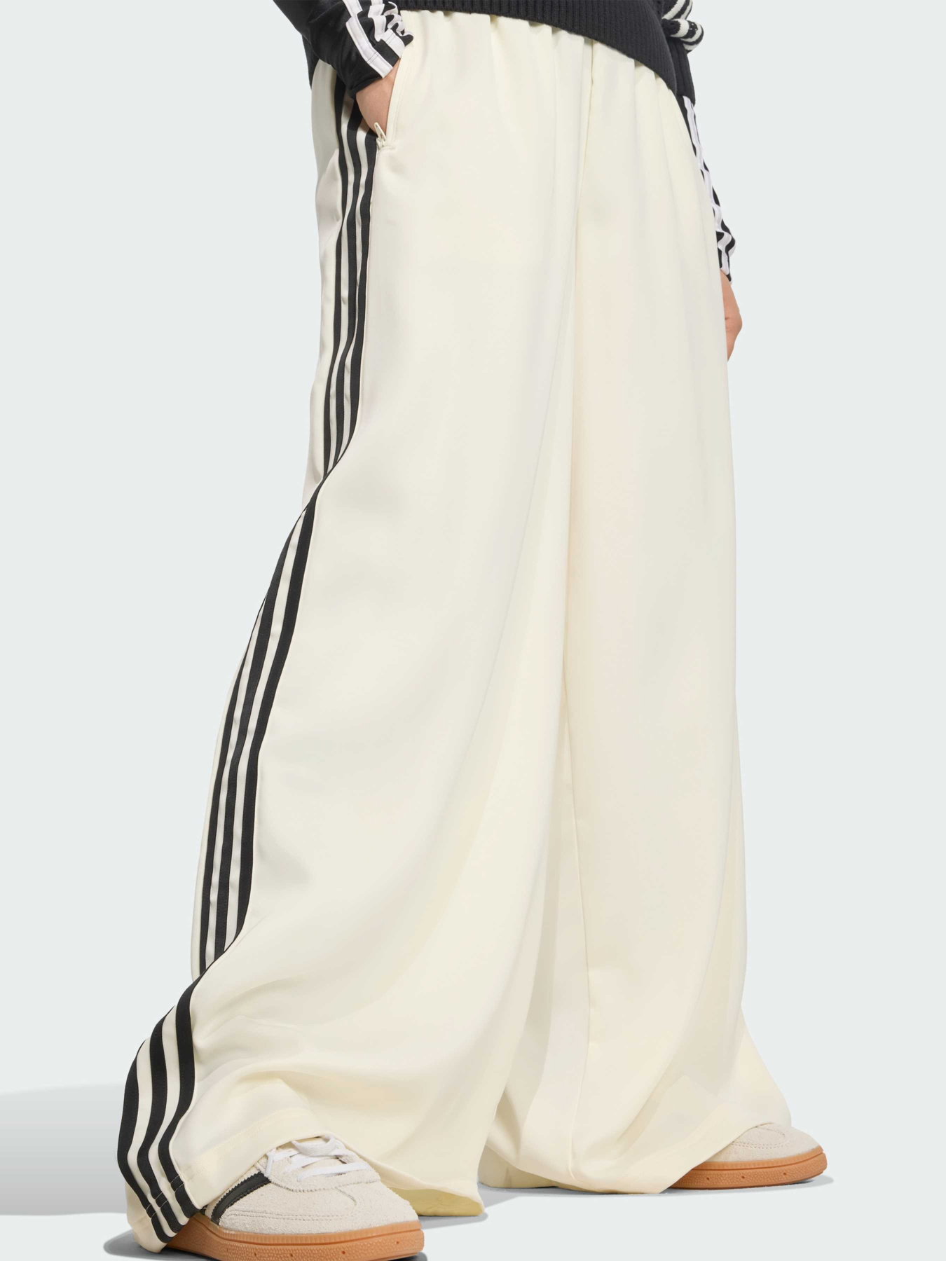 Брюки Adidas Adicolor модель KD2542 Фото