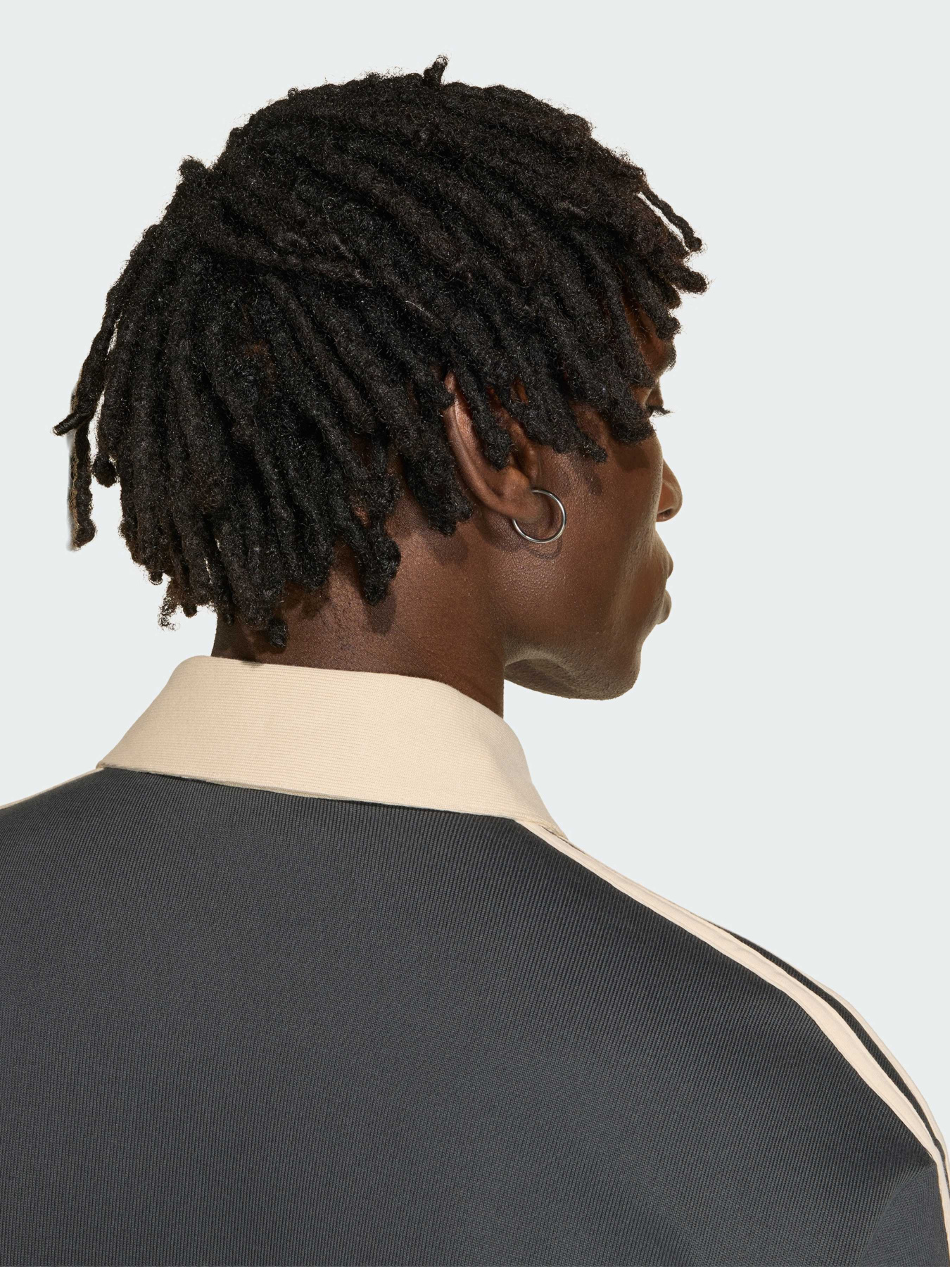 Поло Adidas Adicolor модель KQ9640 Поло Adidas Adicolor модель KQ9640 Фото