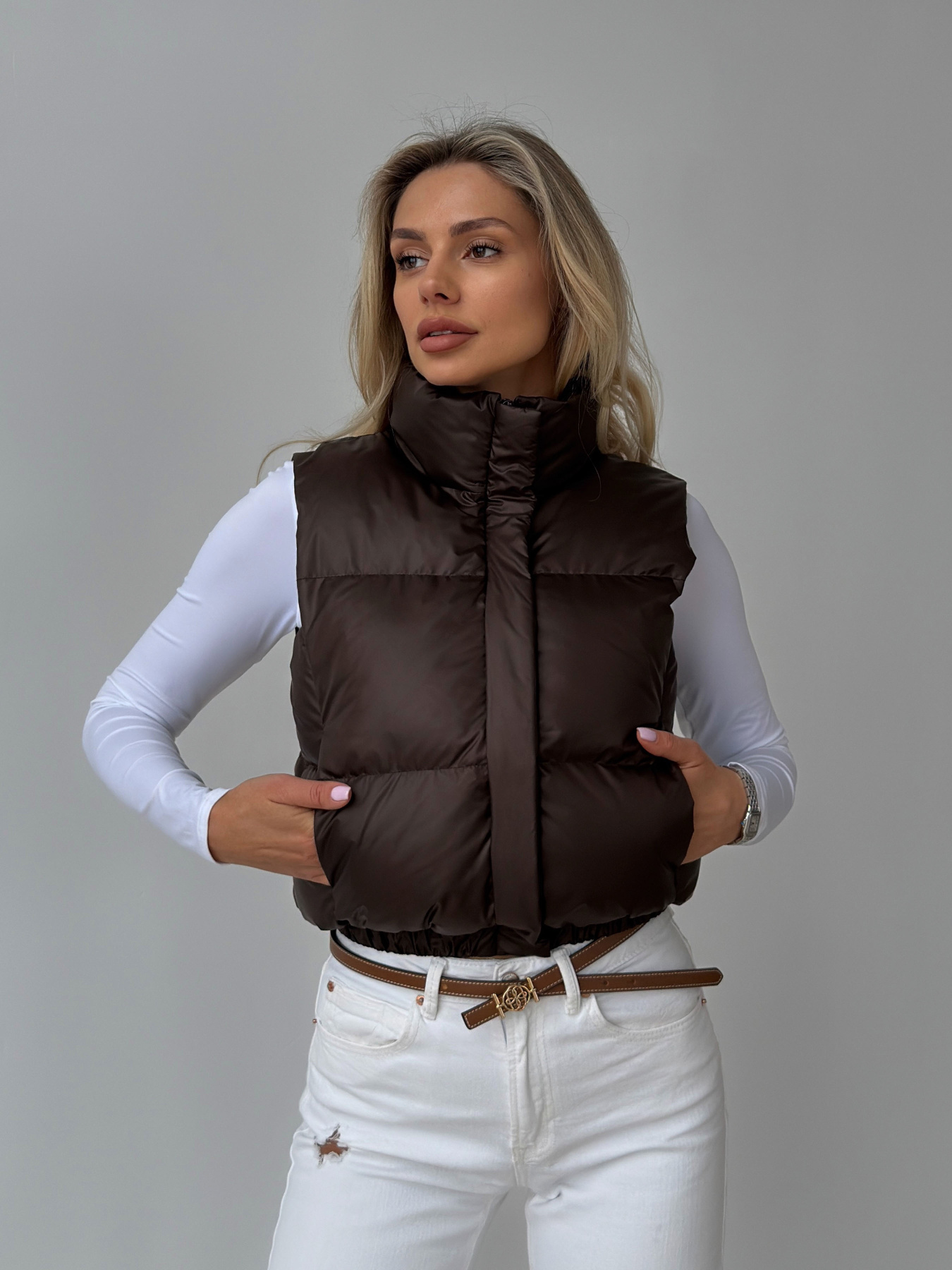 Укорочений Жилет Скай шоколад модель Skay_chocolate Фото