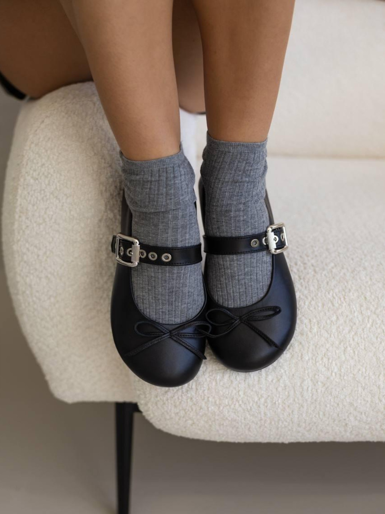 Балетки из натуральной кожи с широким ремешком и бантиком черные (151/0079) 36 модель P_188454-S36_188454 Фото