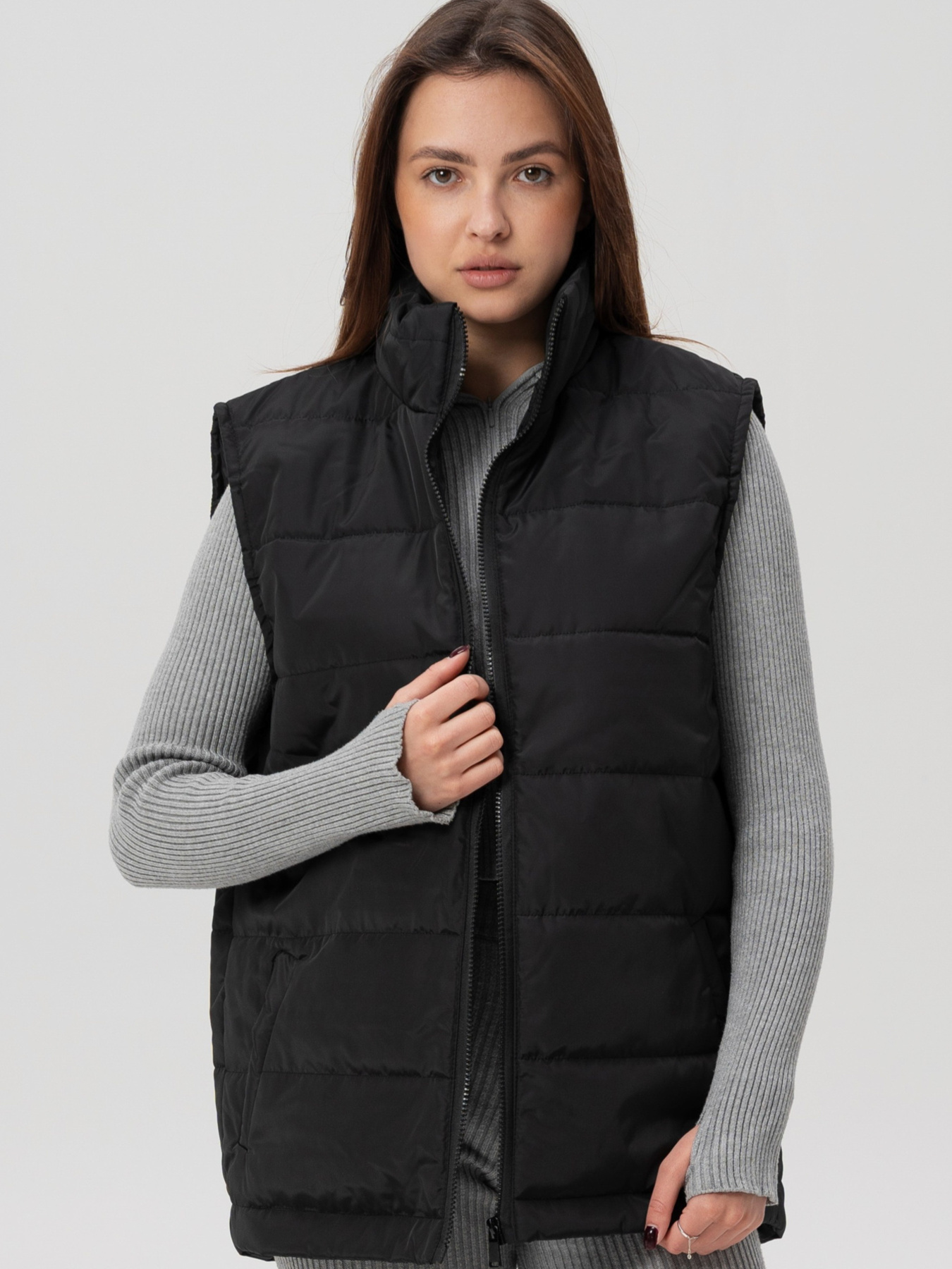 Жіноча Легка Куртка Жилетка Безрукавка Стьобана Without Spice Black модель 8056183 Фото