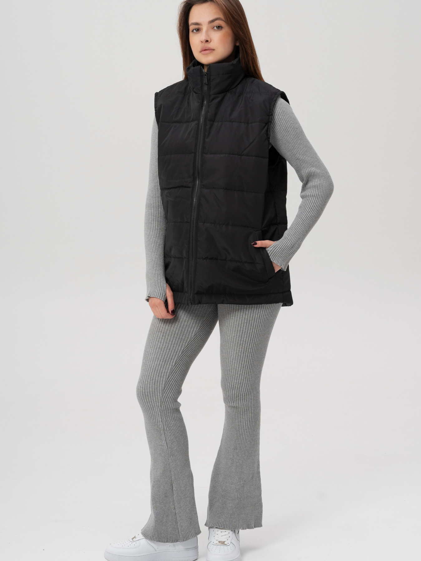 Жіноча Легка Куртка Жилетка Безрукавка Стьобана Without Spice Black модель 8056183 Фото