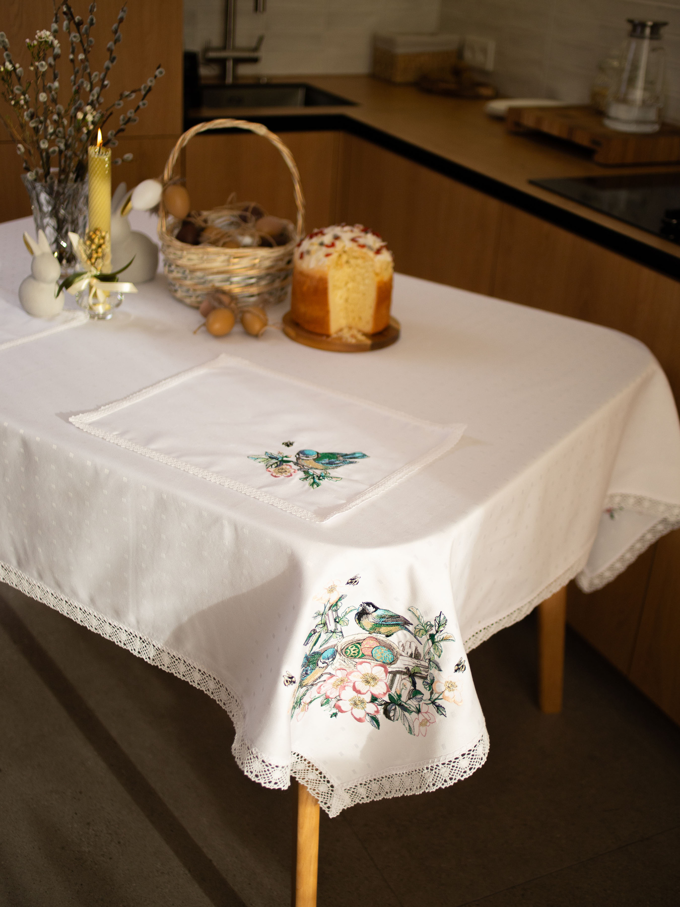 Великодня скатертина з вишивкою Синички Едельвіка модель 93-25/00 Фото
