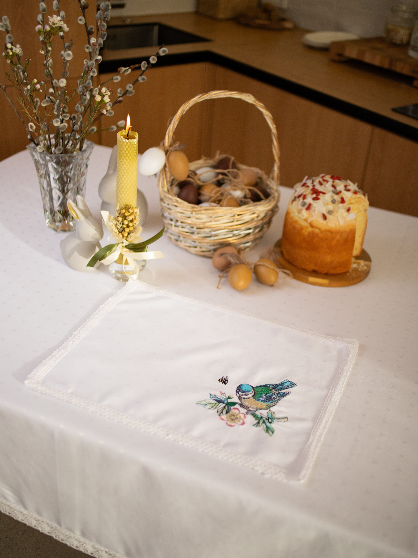 Комплект вишитих великодніх серветок з мереживом 2шт Едельвіка модель 92-25/00 Фото