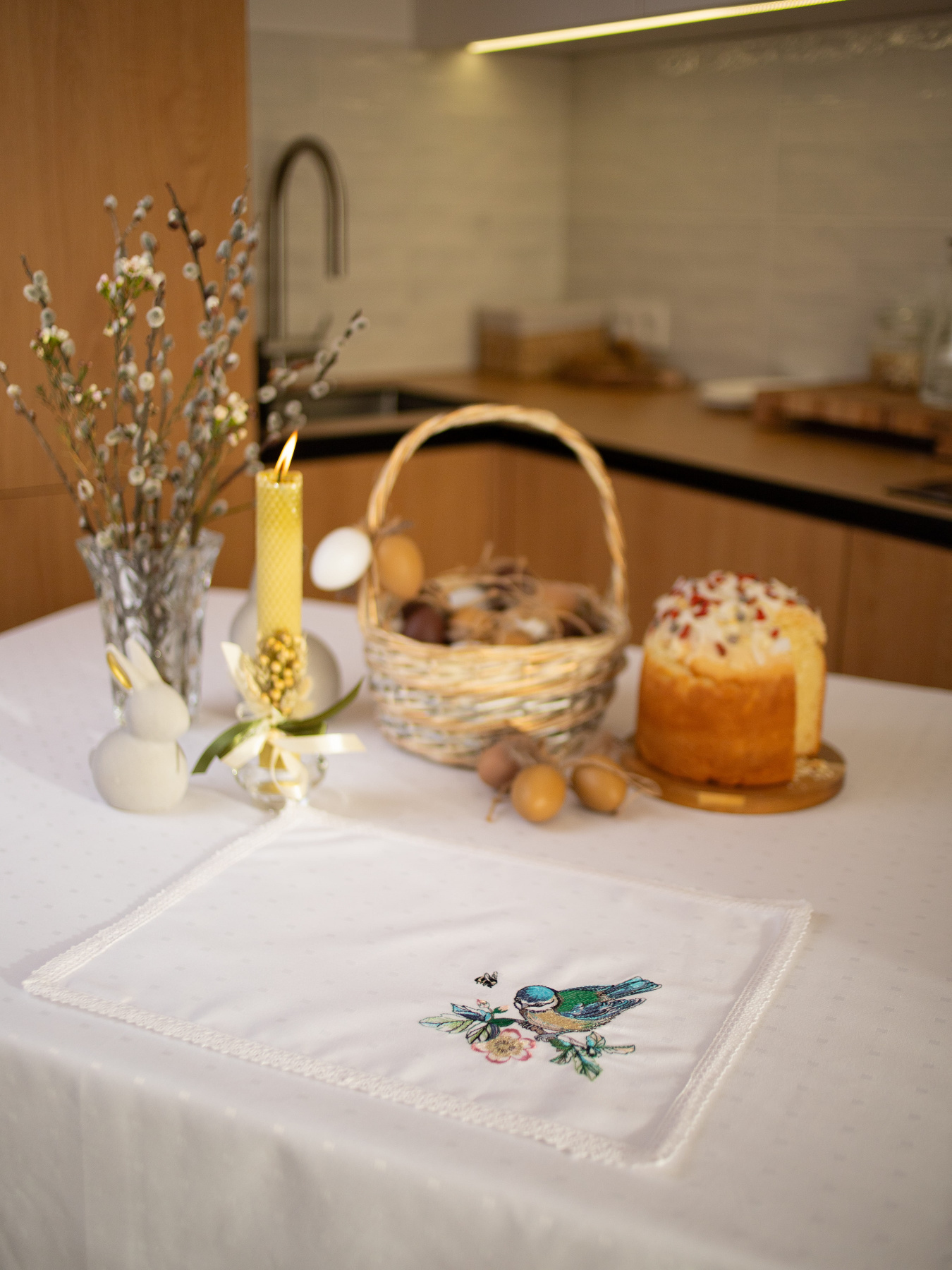 Комплект вишитих великодніх серветок з мереживом 2шт Едельвіка модель 92-25/00 Фото