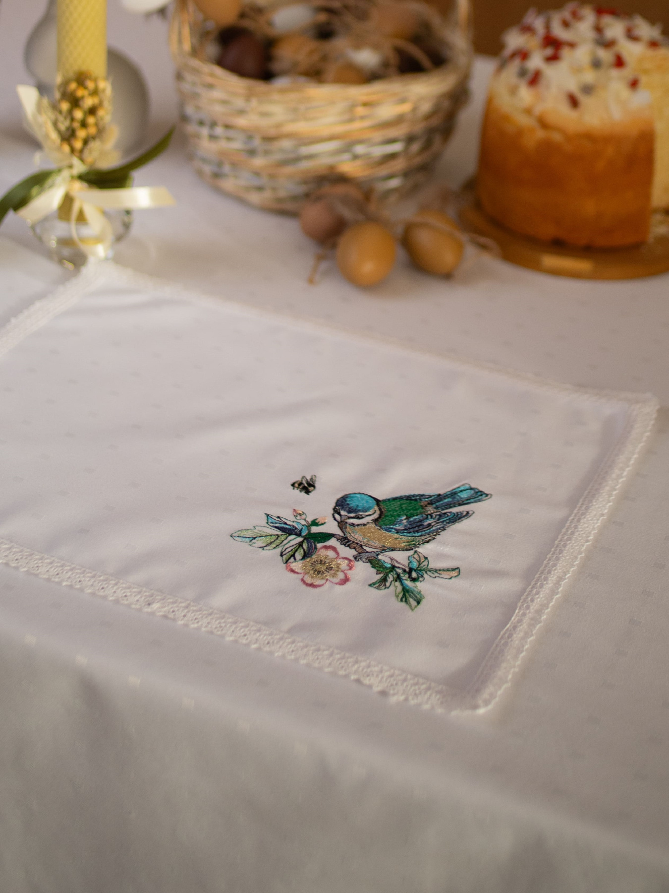 Комплект вишитих великодніх серветок з мереживом 2шт Едельвіка модель 92-25/00 Фото