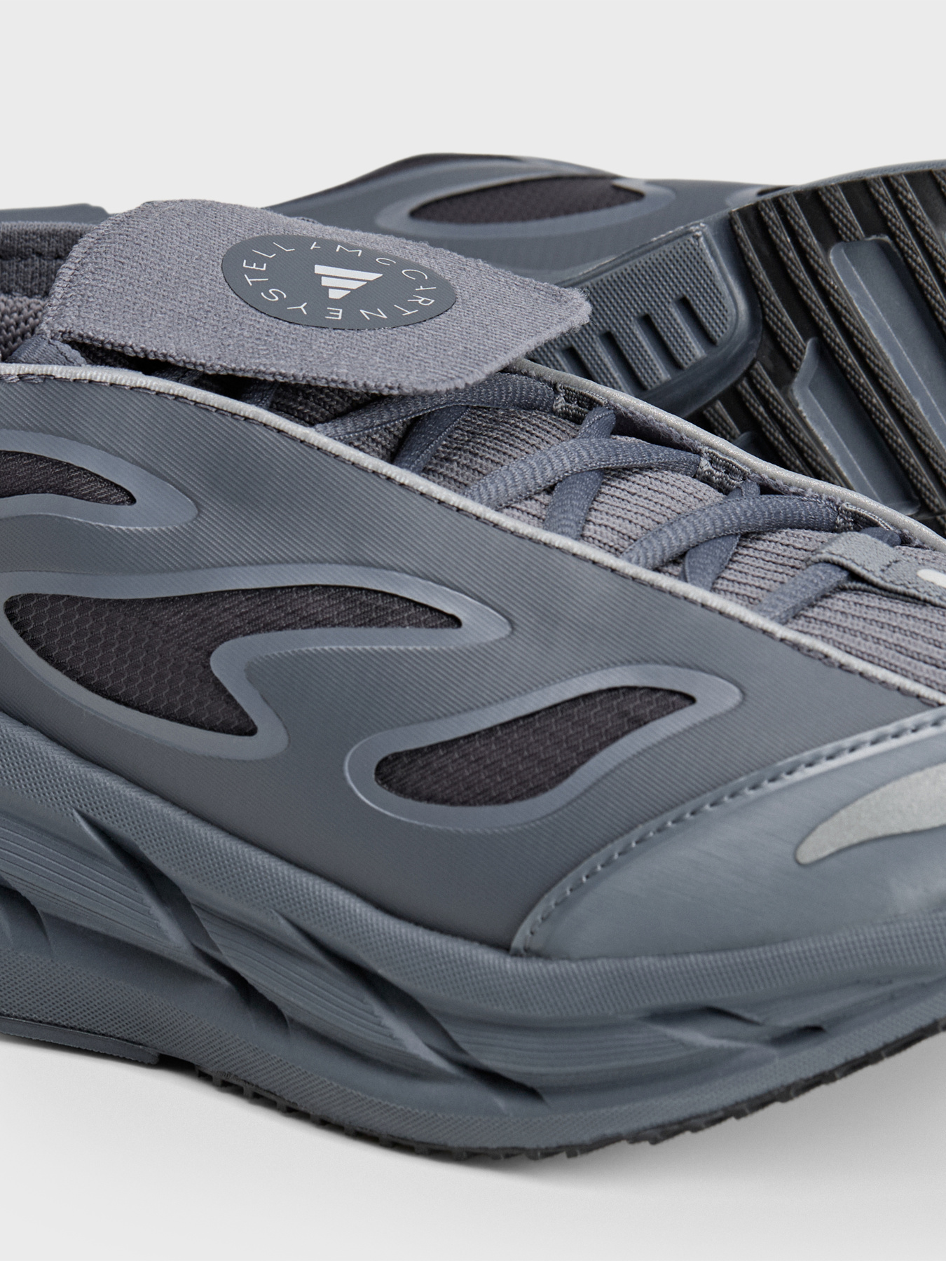 Кросівки adidas By Stella McCartney Adistar модель KJ1018 Фото