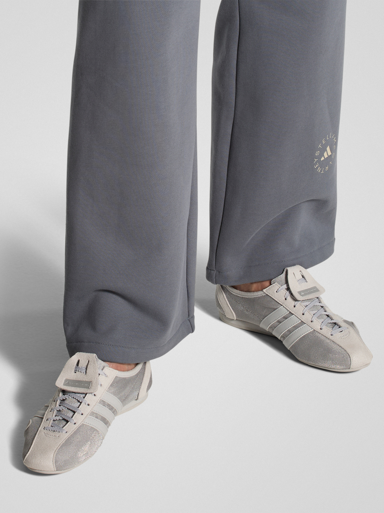 Кросівки повсякденні Adidas модель KJ8931 Кросівки повсякденні Adidas модель KJ8931 Фото