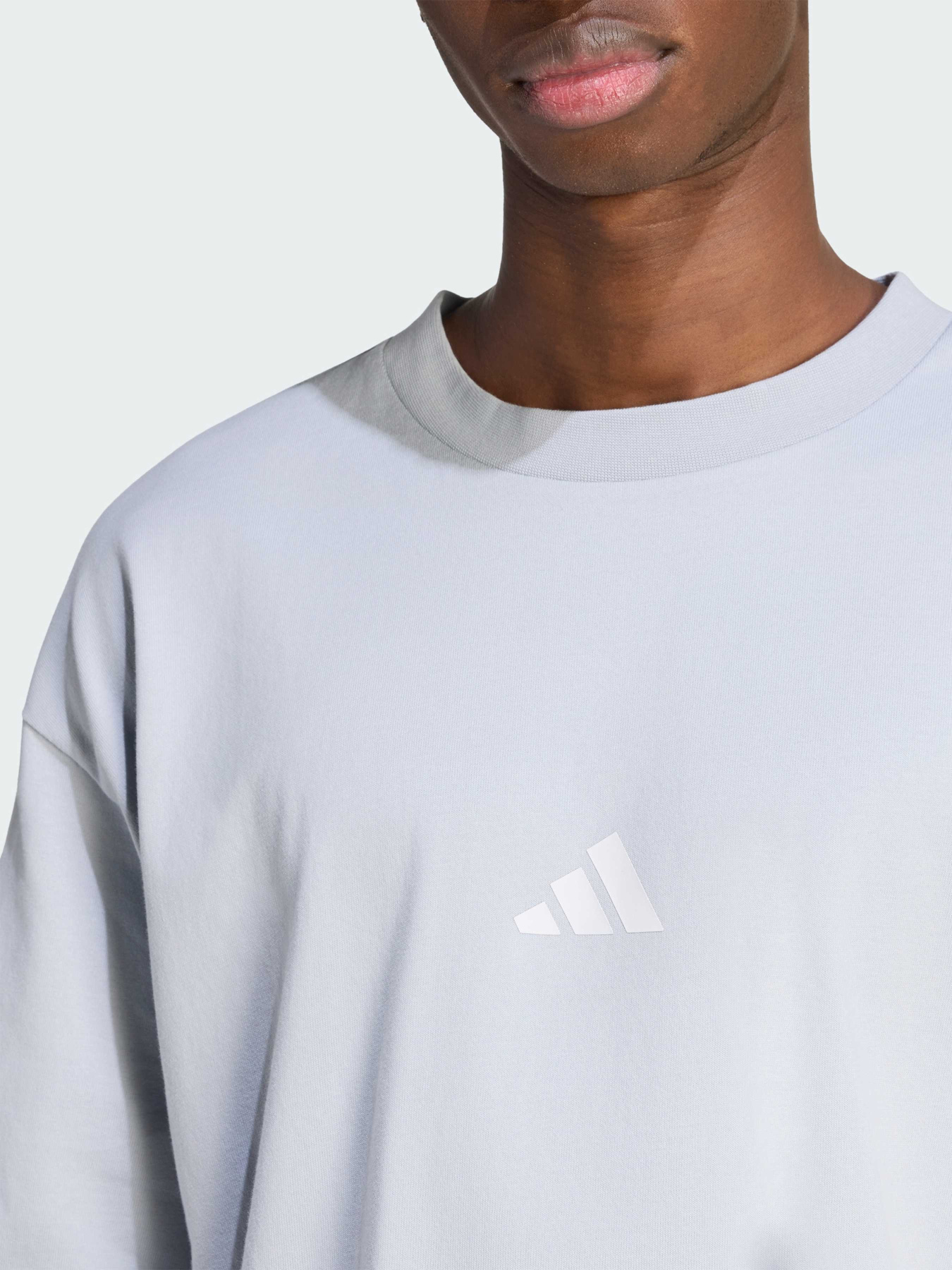 Футболка Future Icons Small Logo модель KD7651 Фото