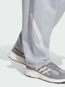 Повсякденні штани Adidas ZNE модель KE4712 Повсякденні штани Adidas ZNE модель KE4712 Фото