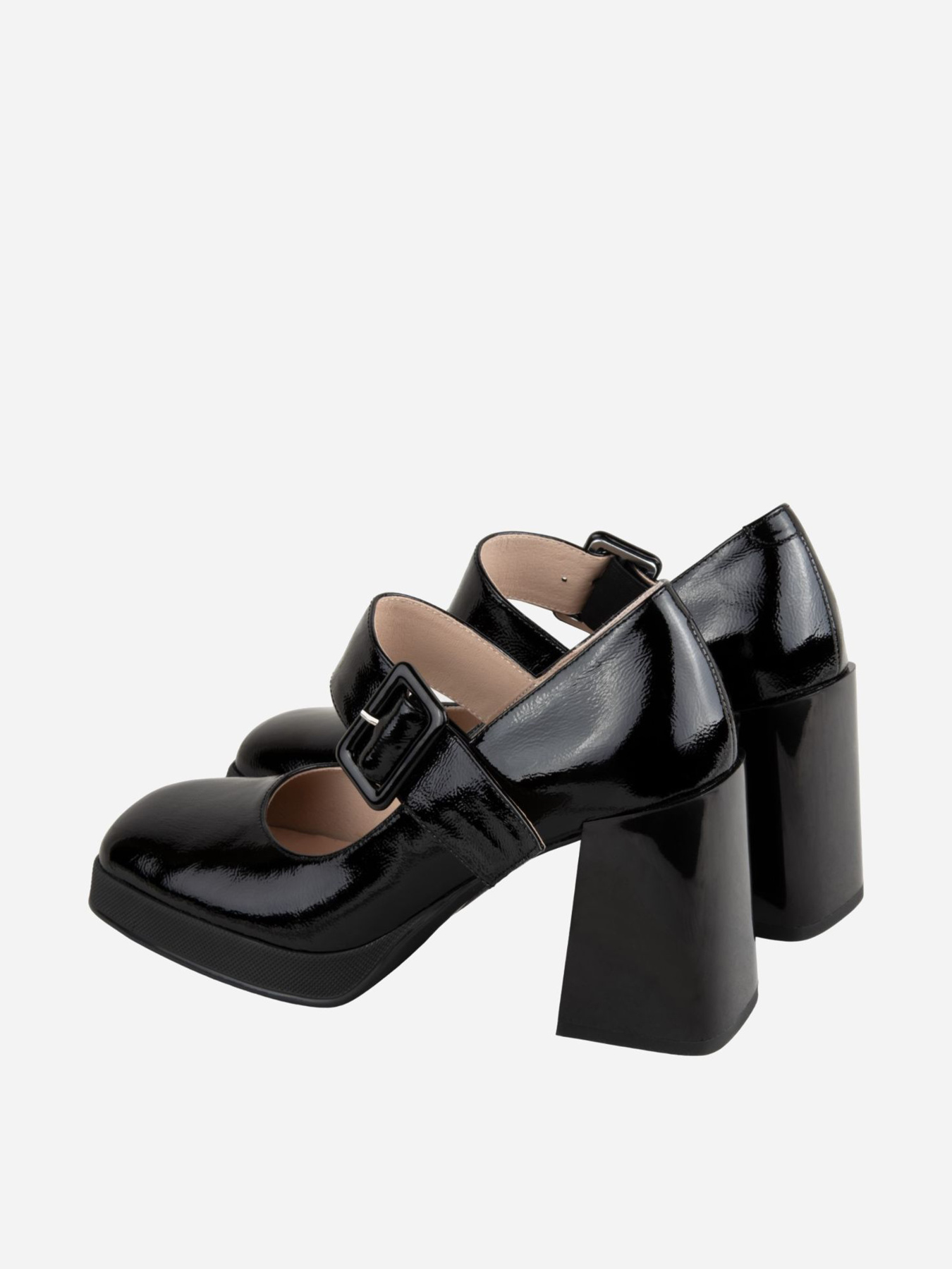 22A724-K530-NP654TA чорний лак туф, 35 модель 22A724-K530-NP654TA Фото