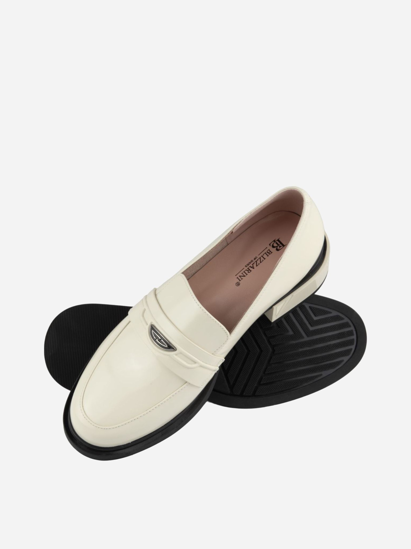 22A765-K617-YP1381TA молочна шкіра туф, 36 модель 22A765-K617-YP1381TA Фото