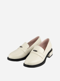 22A765-K617-YP1381TA молочна шкіра туф, 36 модель 22A765-K617-YP1381TA Фото