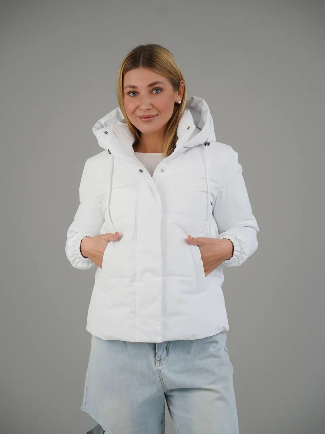 Демисезонная женская куртка с капюшоном модель Teffi-KL-white Фото