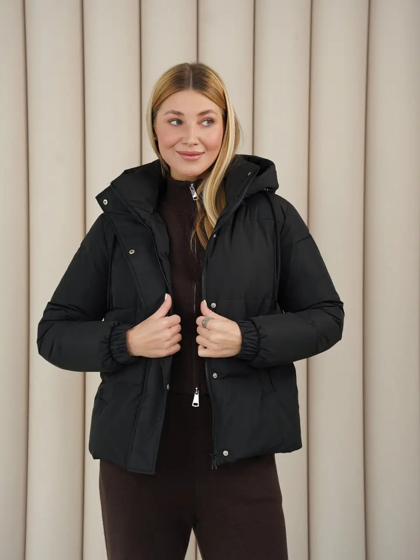 Демисезонная женская куртка с капюшоном модель Teffi-KL-BLC Фото